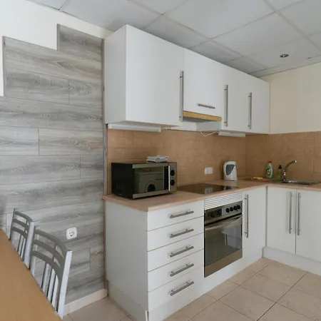 Sol Y Mar * ماربيا