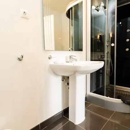 Sol Y Mar * ماربيا